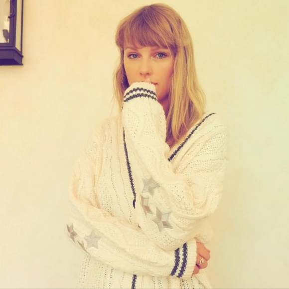Taylor Swift Original Folklore Album Patch Cardigan Sweater M/L - Picture 1 of 7